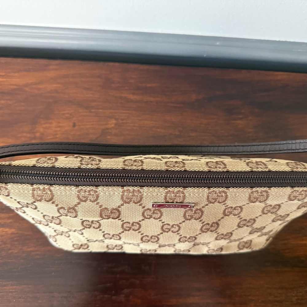 SOLD-Vintage Gucci GG Monogram Canvas Pochette Shoulder Bag - Picture 3 of 16